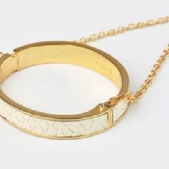 CC Skye Bracelet - Picture 6 of 6